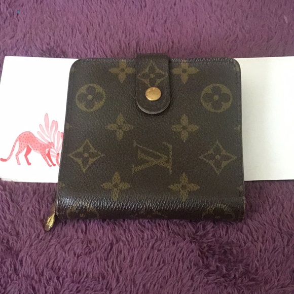 Authentic Vintage Louis Vuitton Bifold Wallet - Picture 1 of 16